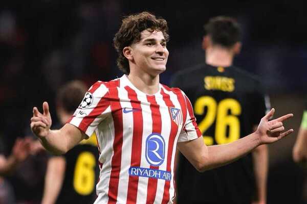 Atlético de Madrid, Julián Álvarez için Real Madrid’in 150 milyon avroluk teklifini ...