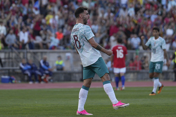 Bruno Fernandes, Portekiz'in tüm zamanların en golcü beş ismi arasına yükseldi