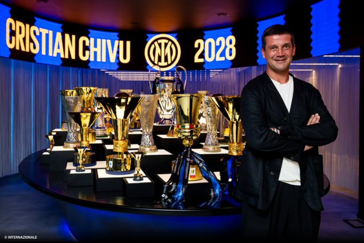 Chivu, Inter ile 2028’e kadar sözleşme yeniledi Chivu, Inter ile 2028’e kadar sözleşme yeniledi