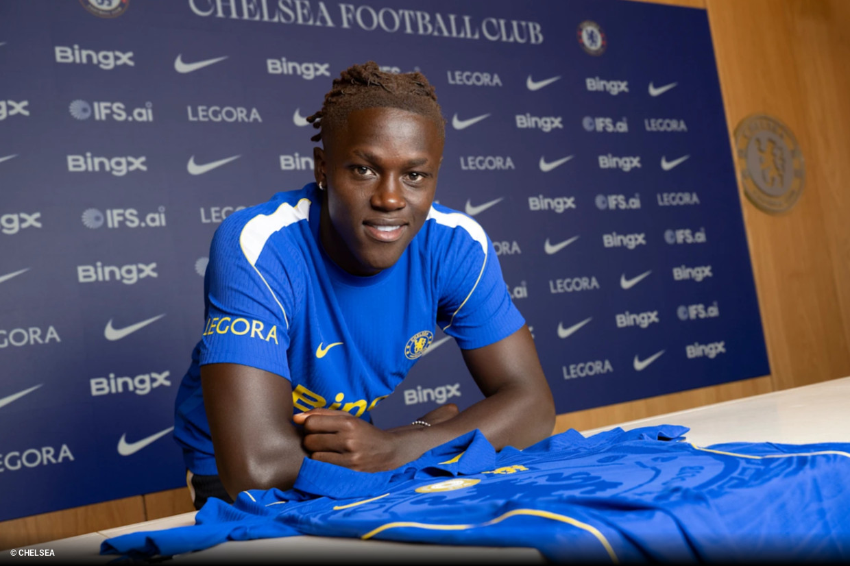Chelsea, Geovany Quenda’yı Sekiz Yıllık Sözleşmeyle Tanıttı Chelsea, Geovany Quenda’yı Sekiz Yıllık Sözleşmeyle Tanıttı